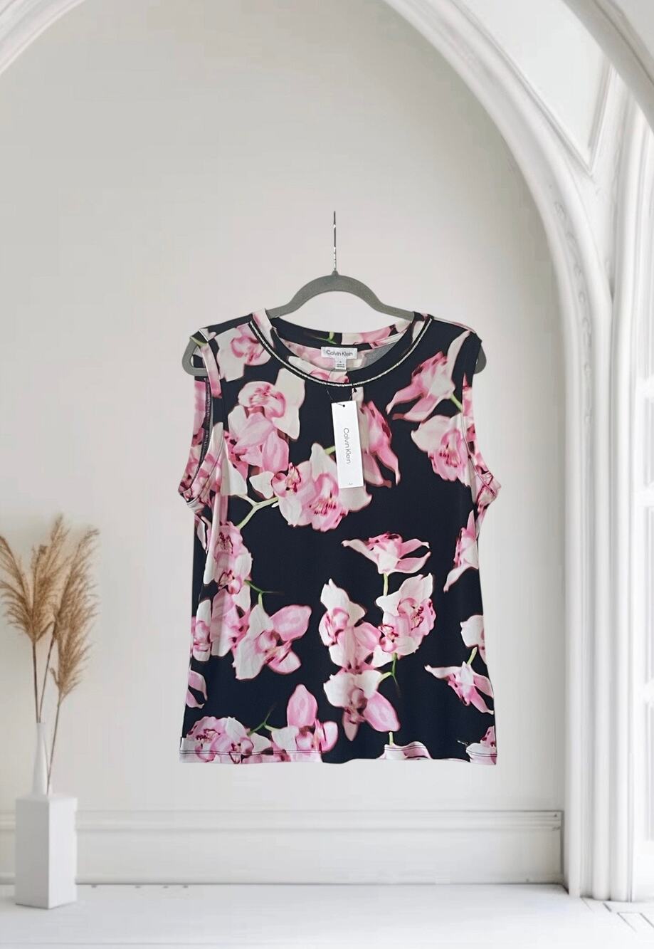 NWT Calvin Klein Sleeveless Floral Top Large